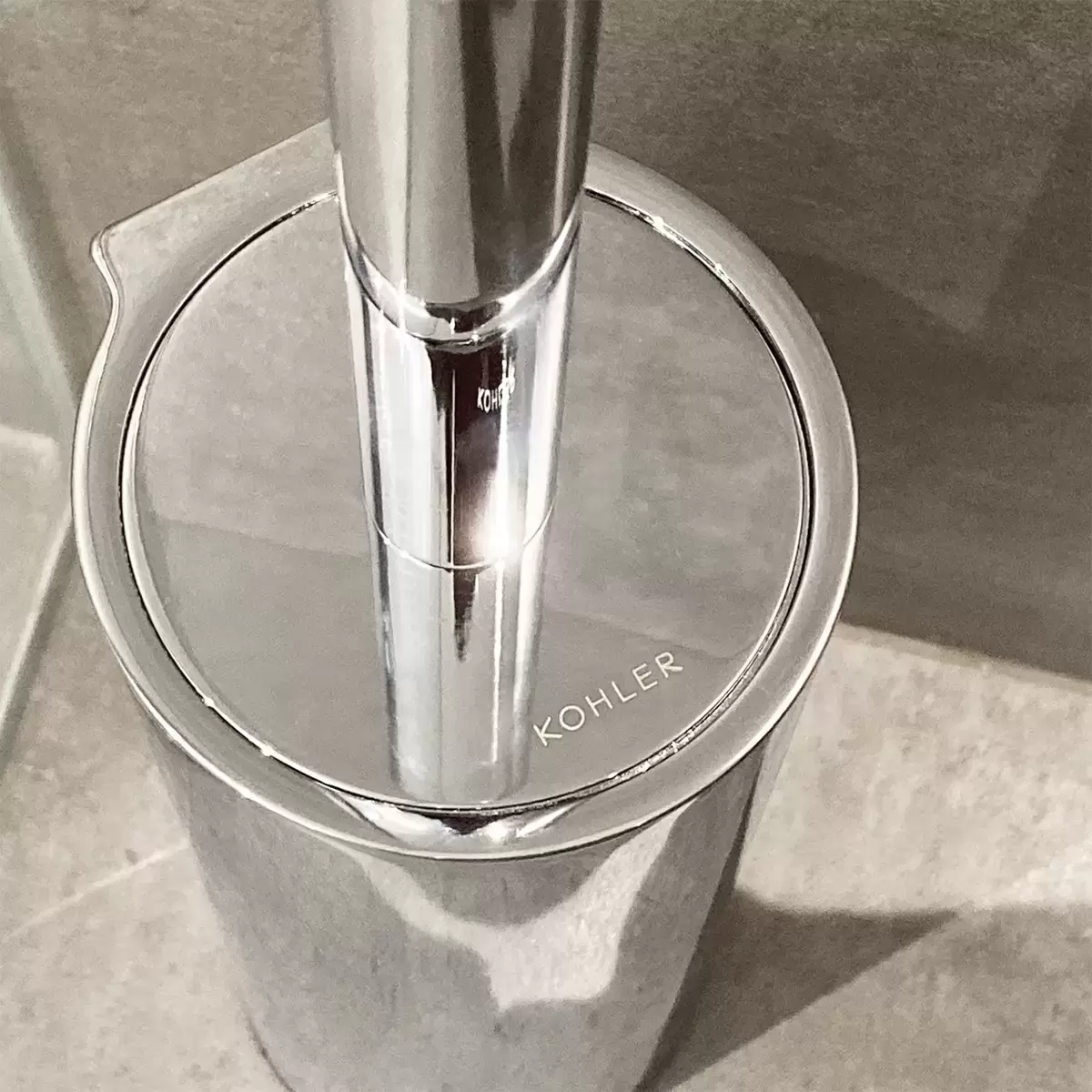 Kohler Singulier 三合一浴室配件組