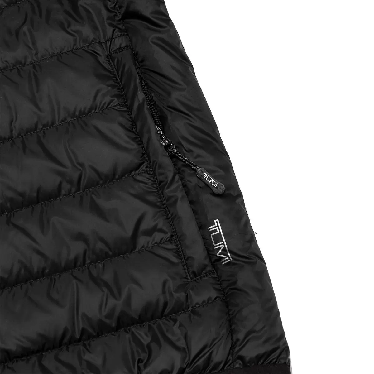 Tumi 男收納式羽絨外套 黑 M