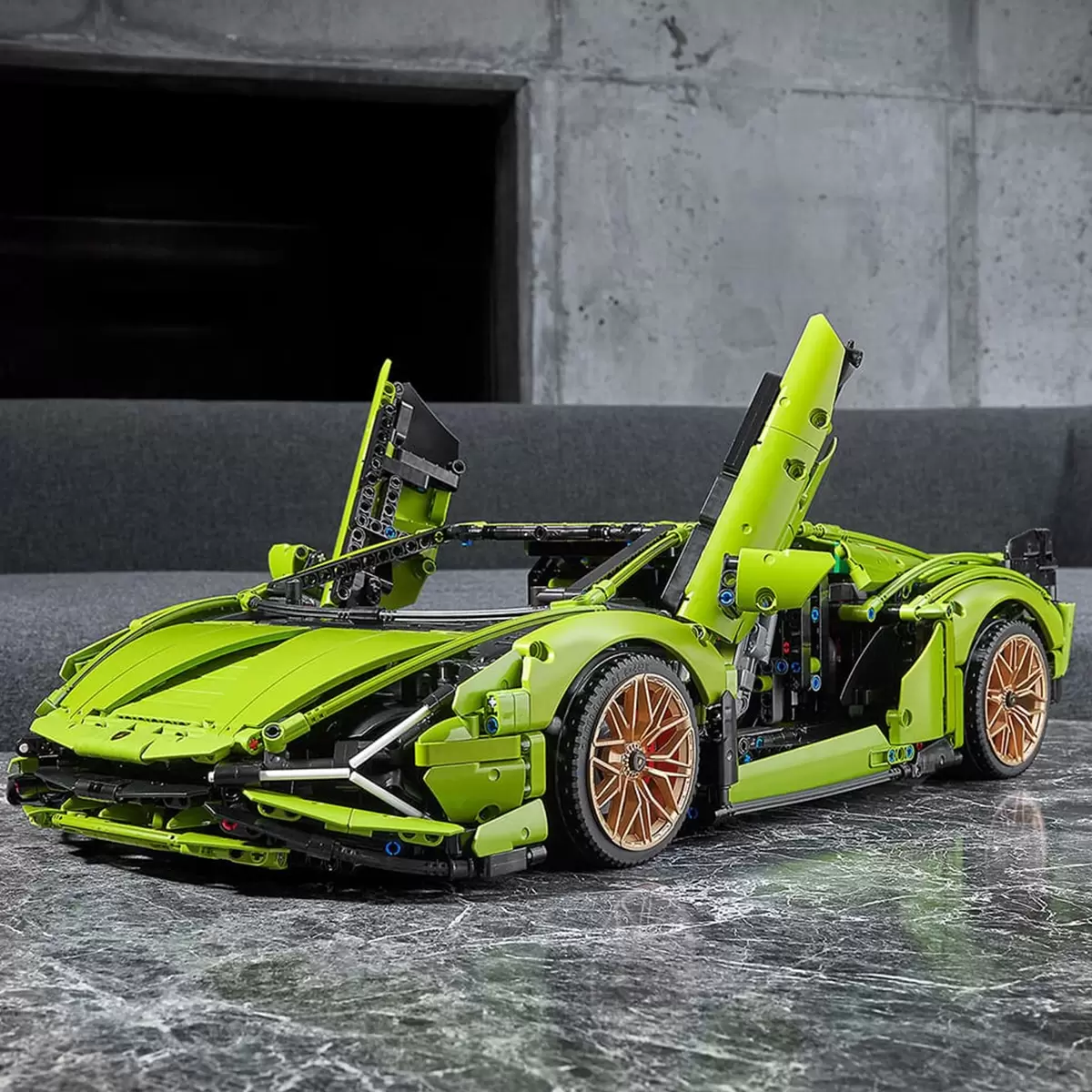 LEGO 科技系列 藍寶堅尼跑車模型車 42115