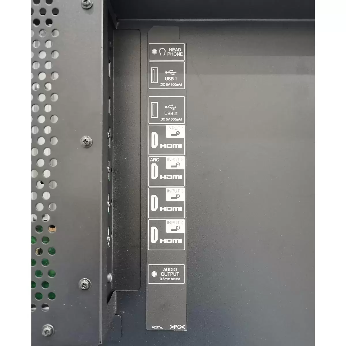 夏普 120吋 8K QLED 顯示器不含視訊盒 8M-B120C