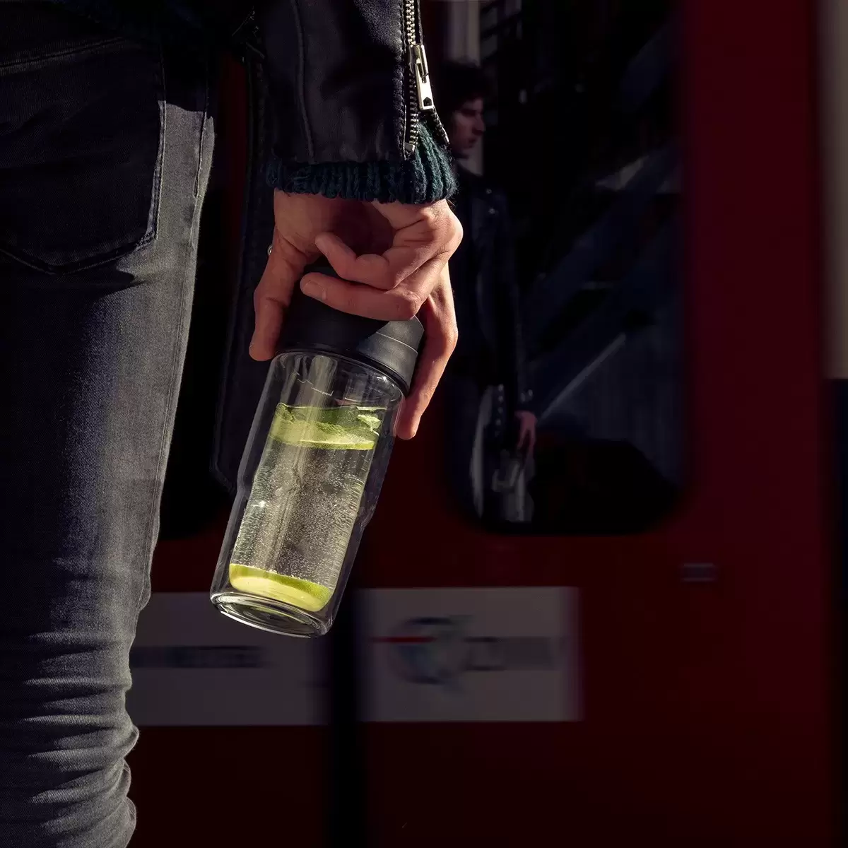 SIGG 雙層玻璃水杯 370毫升 X 2件組 黑色 + 亮黃色