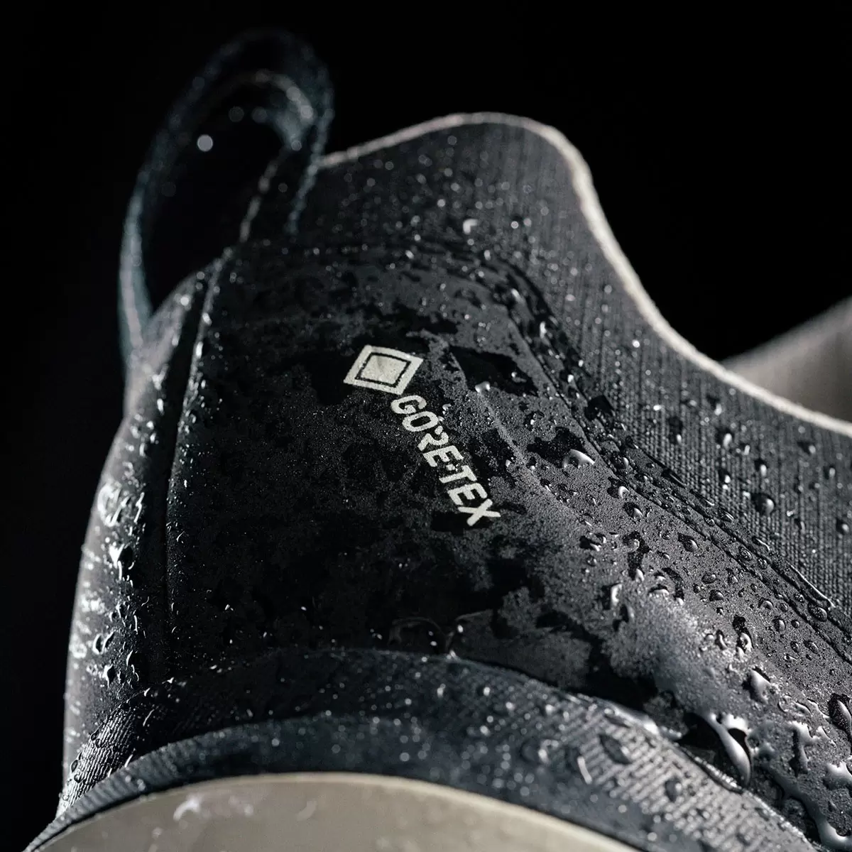 Adidas 女 Terrex 登山鞋 黑 US 9