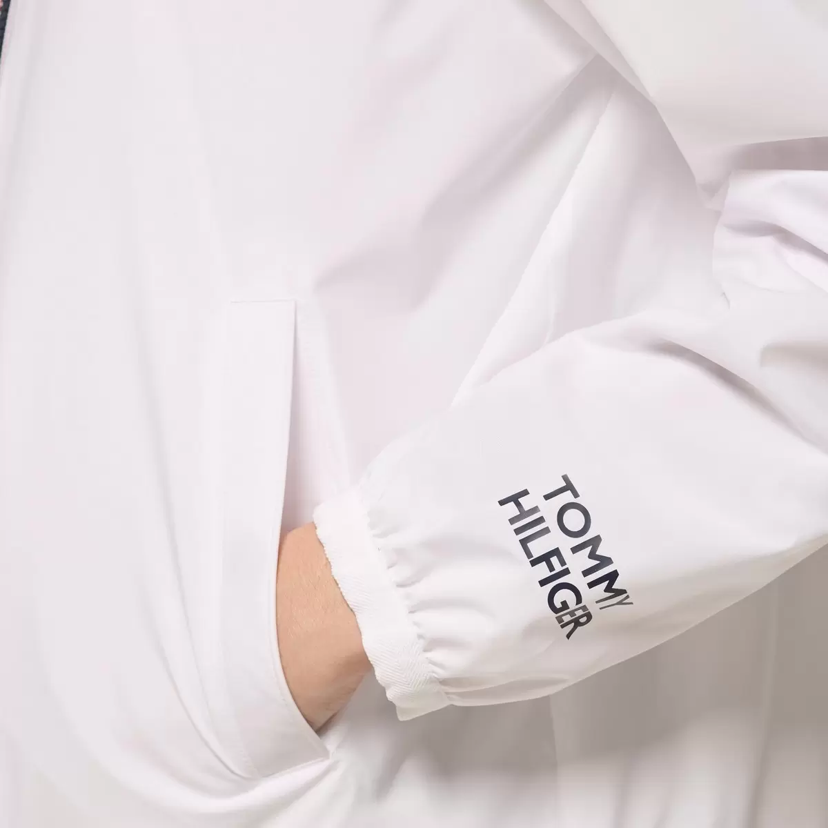Tommy Hilfiger 女防風連帽外套 白 S