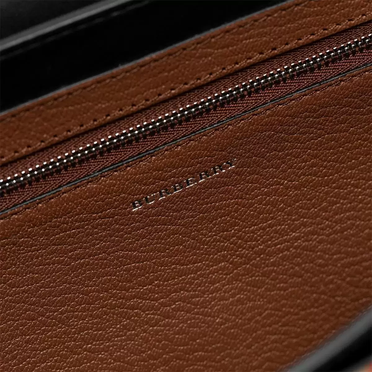 Burberry 肩背包