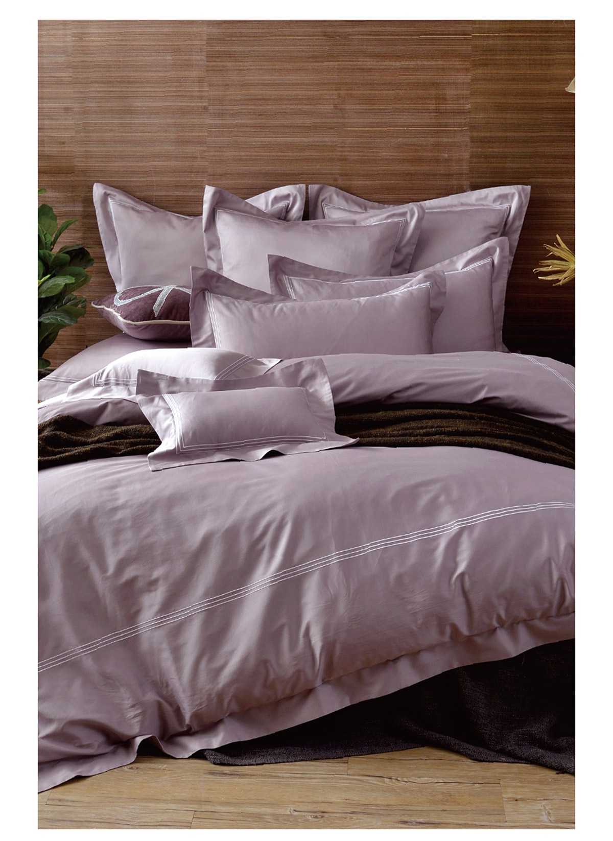 雙人刺繡被套床包四件組-甜藕粉,本床組僅含床包被套枕套四件套組.