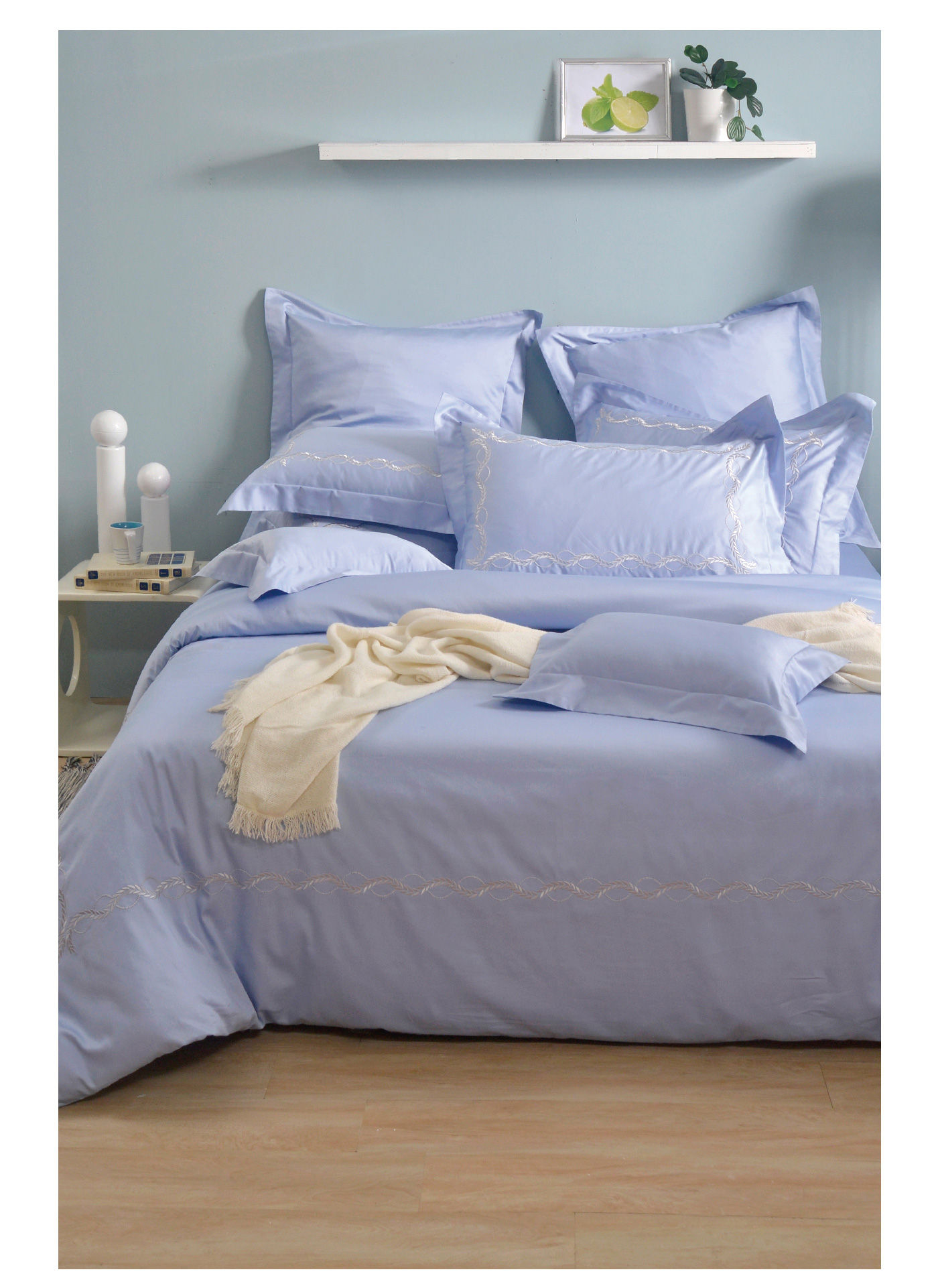 La Belle 雙人加大300織純棉刺繡被套床包4件組 藤蔓款 煙青藍