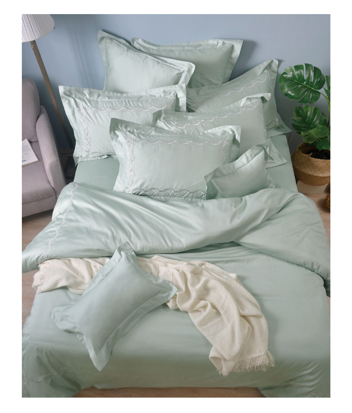 La Belle 雙人特大300織純棉刺繡被套床包4件組 藤蔓款 蒑草綠