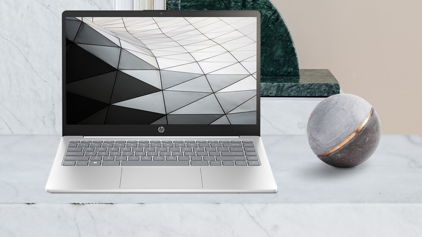 HP 14吋 筆記型電腦，14吋 FHD 窄邊框超廣角螢幕，不閃頻，超纖薄機身設計，海洋回收塑料與再生塑料，超輕1.4kg。