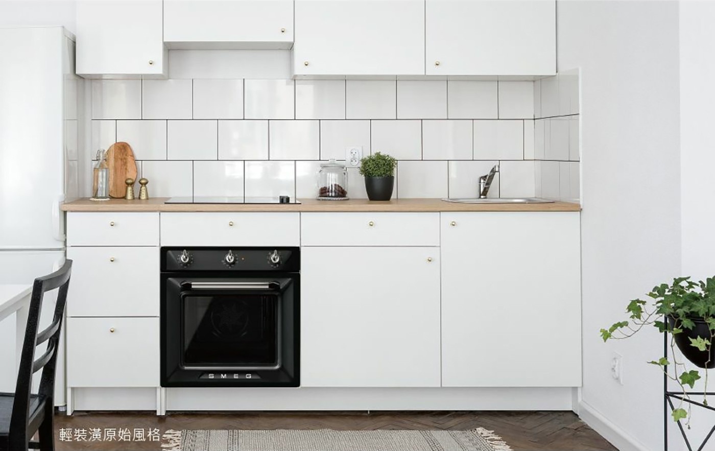 SMEG 高熱壓旋風烤箱 + SMEG 嵌入式洗碗機 組合自動開門技術（餘熱烘乾）藉由清洗時所產生的熱能及溫度，讓碗盤在洗碗機內自動冷凝烘乾