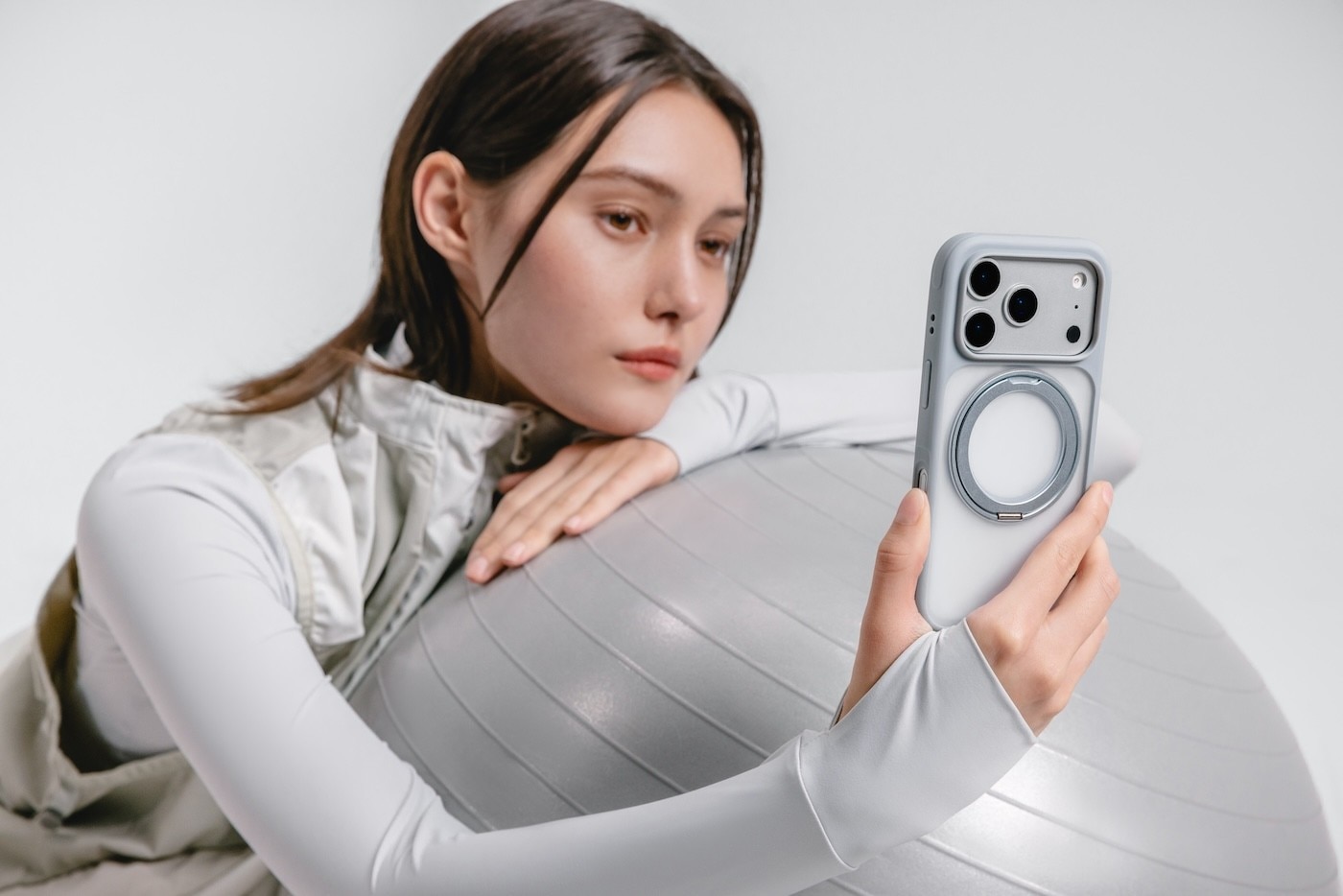 MAGEASY MAGSTAND 360 M手機殼+鏡頭貼+保護膜適用IPHONE 17