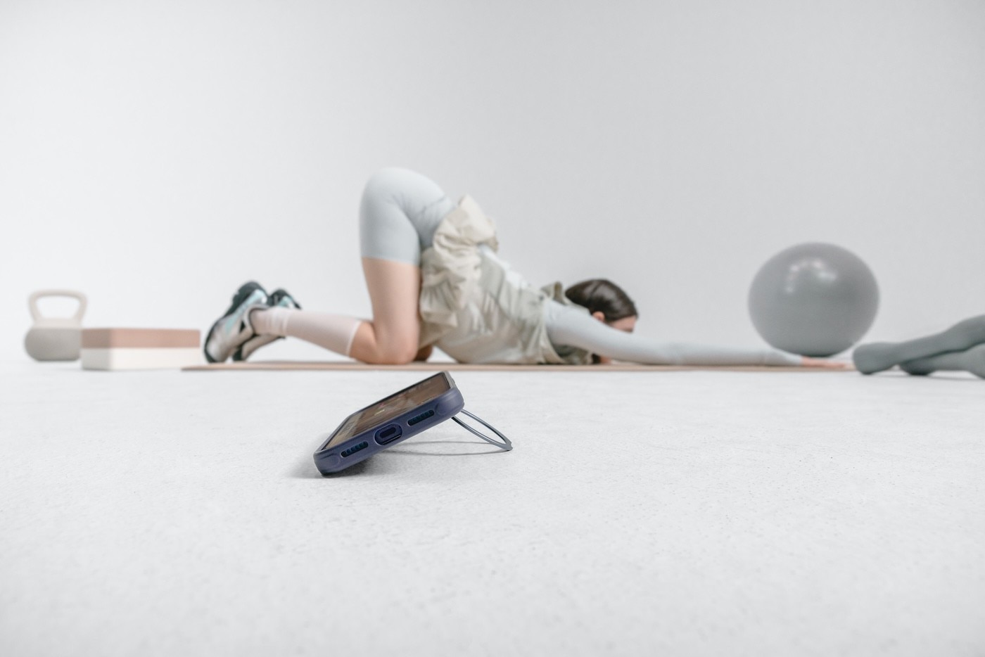 MAGEASY MAGSTAND 360 M手機殼+鈦鏡頭貼+膜適用IPHONE 17 PRO MAX