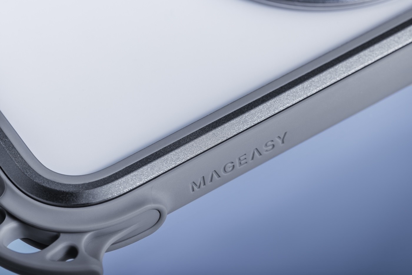 MAGEASY Odyssey Ultra M 終極防摔磁吸支架掛繩手機殼 iPhone 17 系列+ 鏡頭保護貼Lenz 鈦合金+ Vetro 9H 鋼化玻璃保護膜