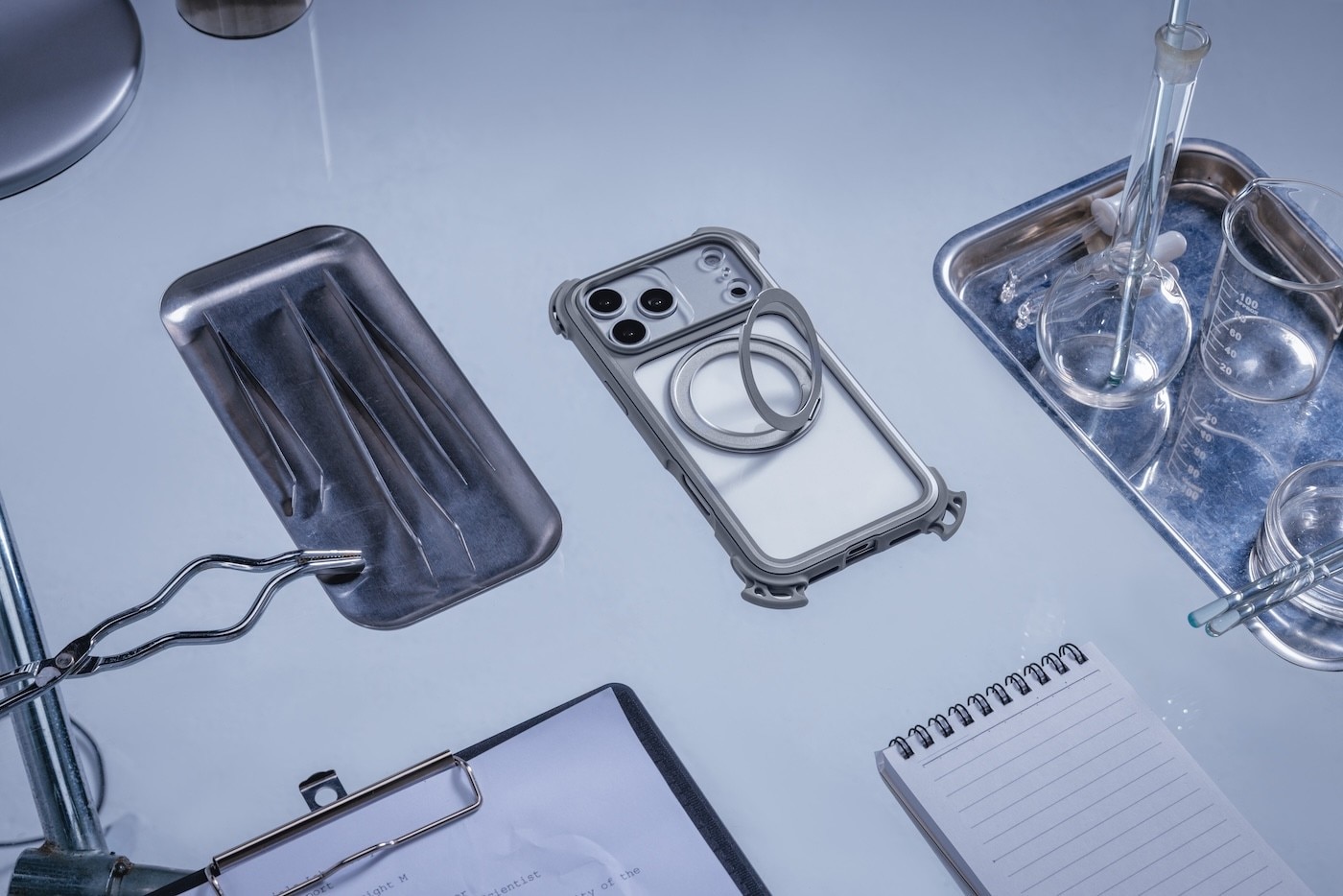 MAGEASY Odyssey Ultra M 終極防摔磁吸支架掛繩手機殼 iPhone 17 系列+ 鏡頭保護貼Lenz 鈦合金+ Vetro 9H 鋼化玻璃保護膜