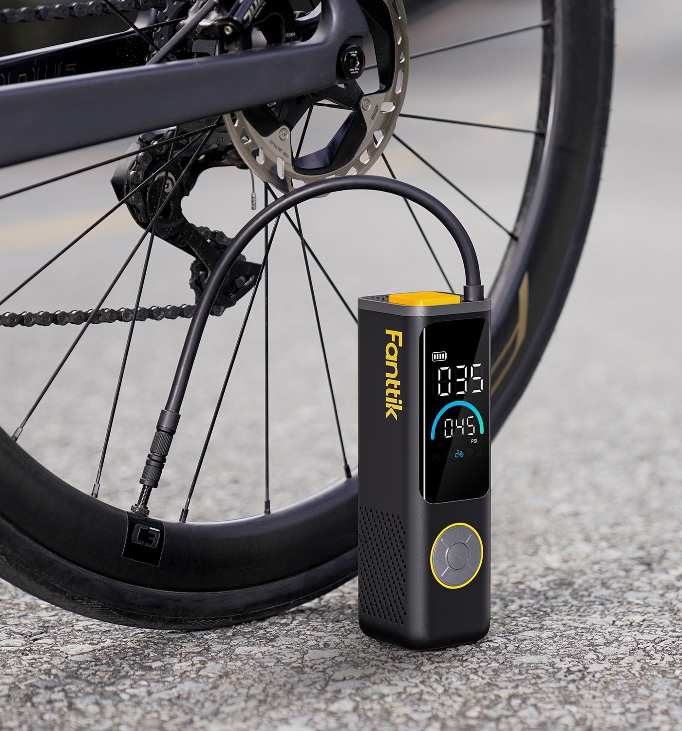 Fanttik S200 APEX 多功能無線打氣機 腳踏車用途