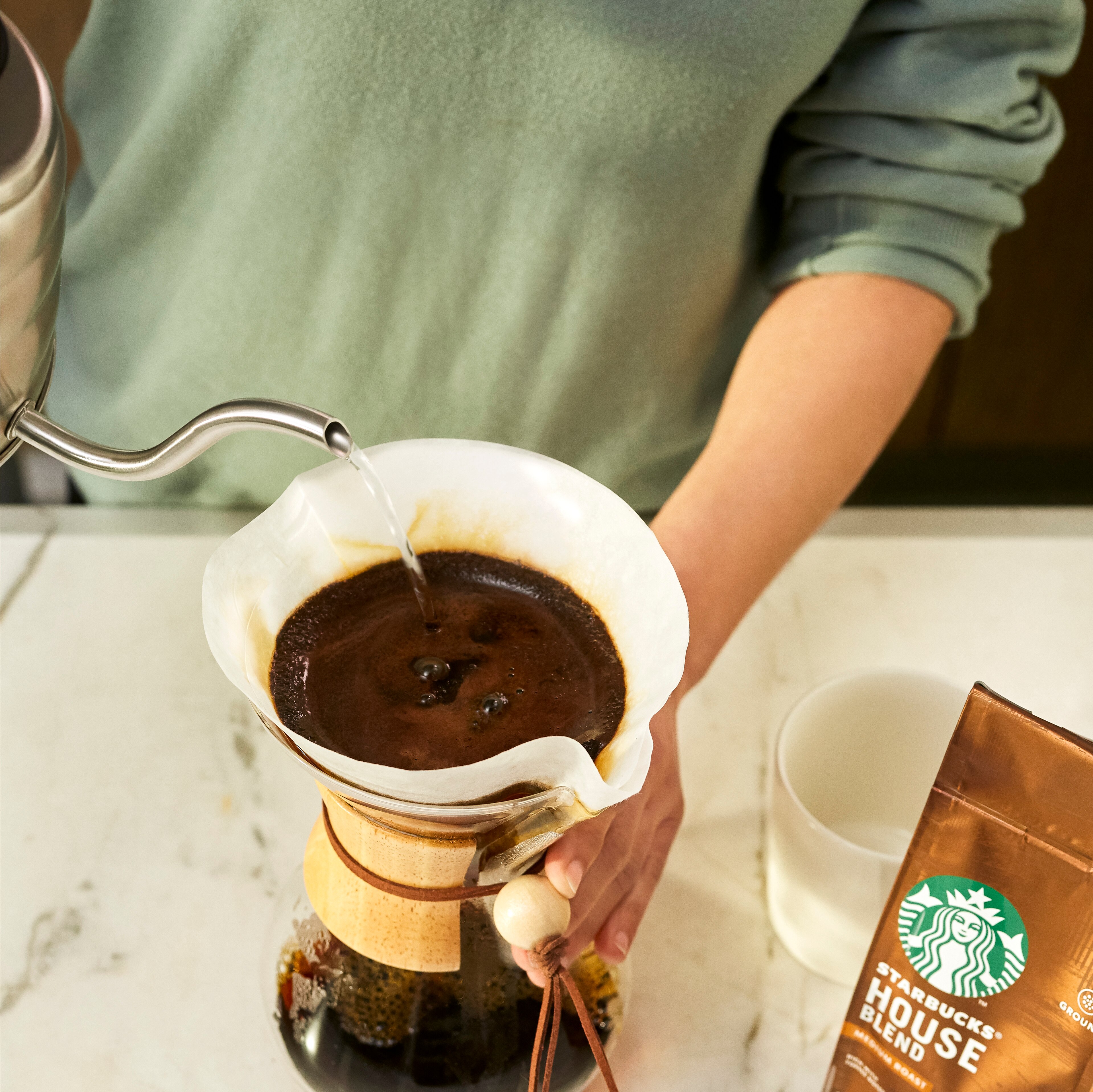 依照您家中所擁有的咖啡器具及用品，輕鬆享受星巴克的美味咖啡。