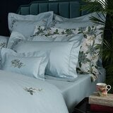 Wedgwood 刺繡雙人兩用被套床包四件組 150公分 X 186公分 Wedgwood 刺繡雙人兩用被套床包四件組 150公分 X 186公分