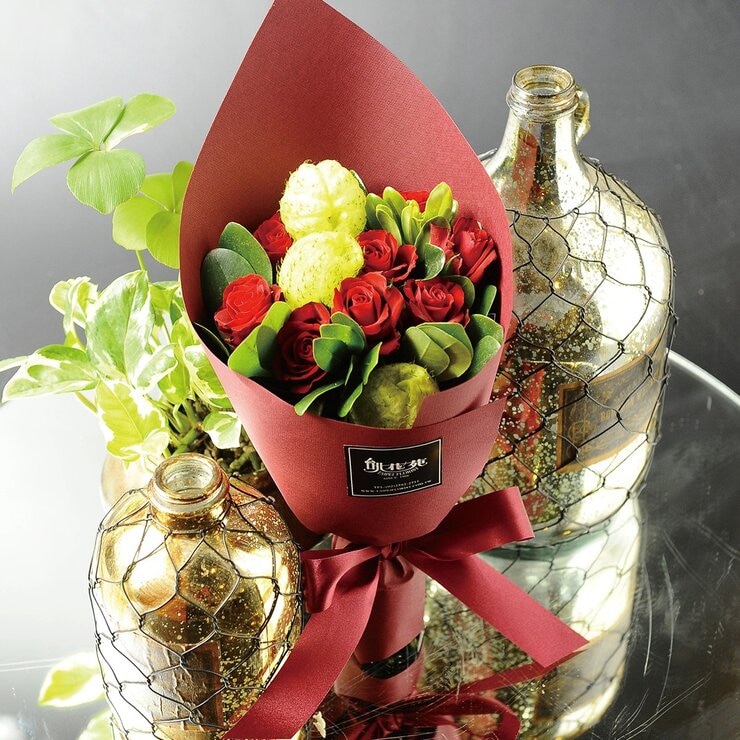 台北花苑 小巧心意 活力花束