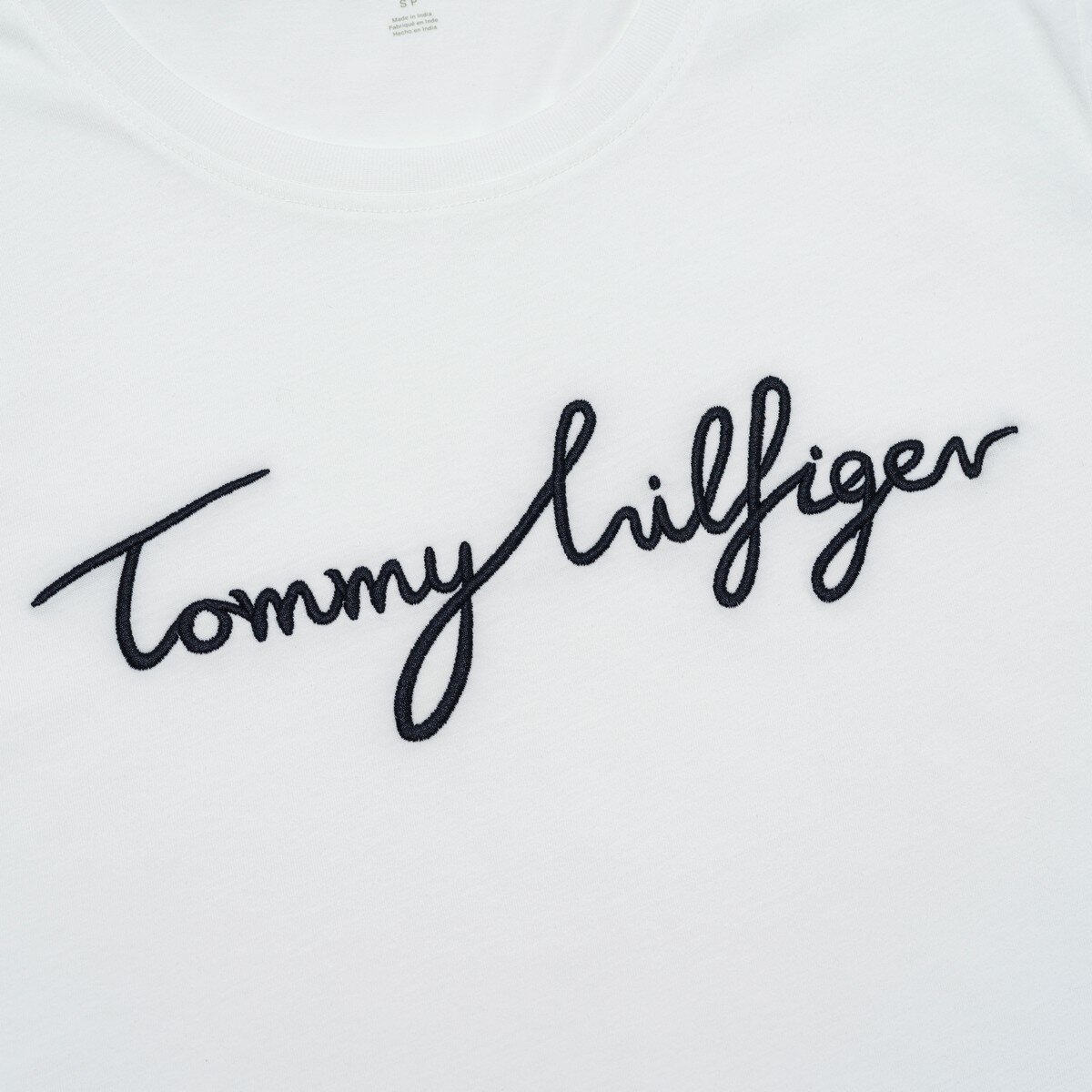 Tommy Hilfiger 女刺繡Logo短袖上衣 白 Tommy Hilfiger 女刺繡Logo短袖上衣 白