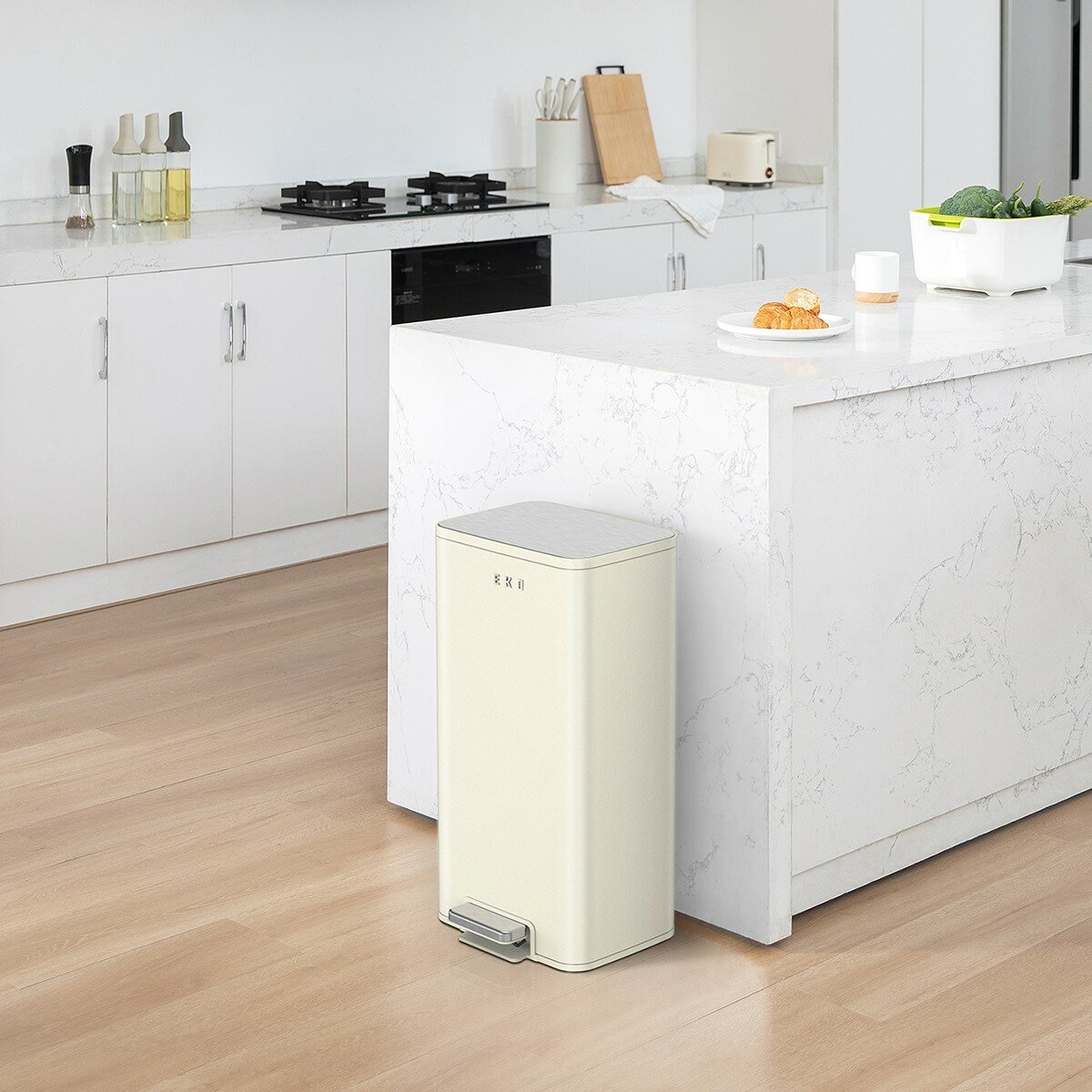 EKO Stainless Steel Pedal Bin 32 L