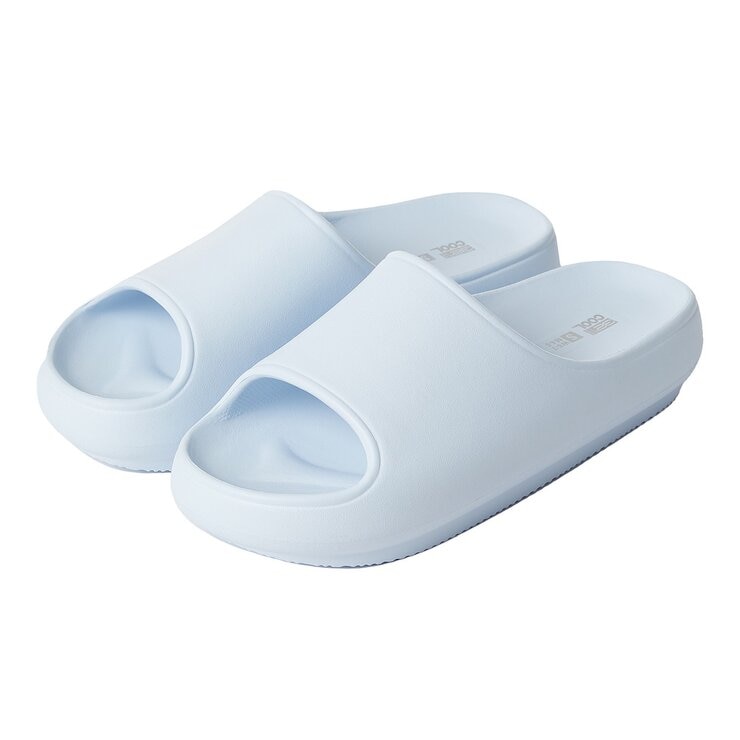 32 Degrees 厚底拖鞋