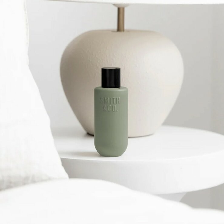 SMITH & CO. 香氛噴霧 100毫升 X 3入組 琥珀與小蒼蘭 + 零稜香豆與白麝香 + 紅玫瑰與黑莓 SMITH & CO. 香氛噴霧 100毫升 X 3入組 琥珀與小蒼蘭 + 零稜香豆與白麝香 + 紅玫瑰與黑莓