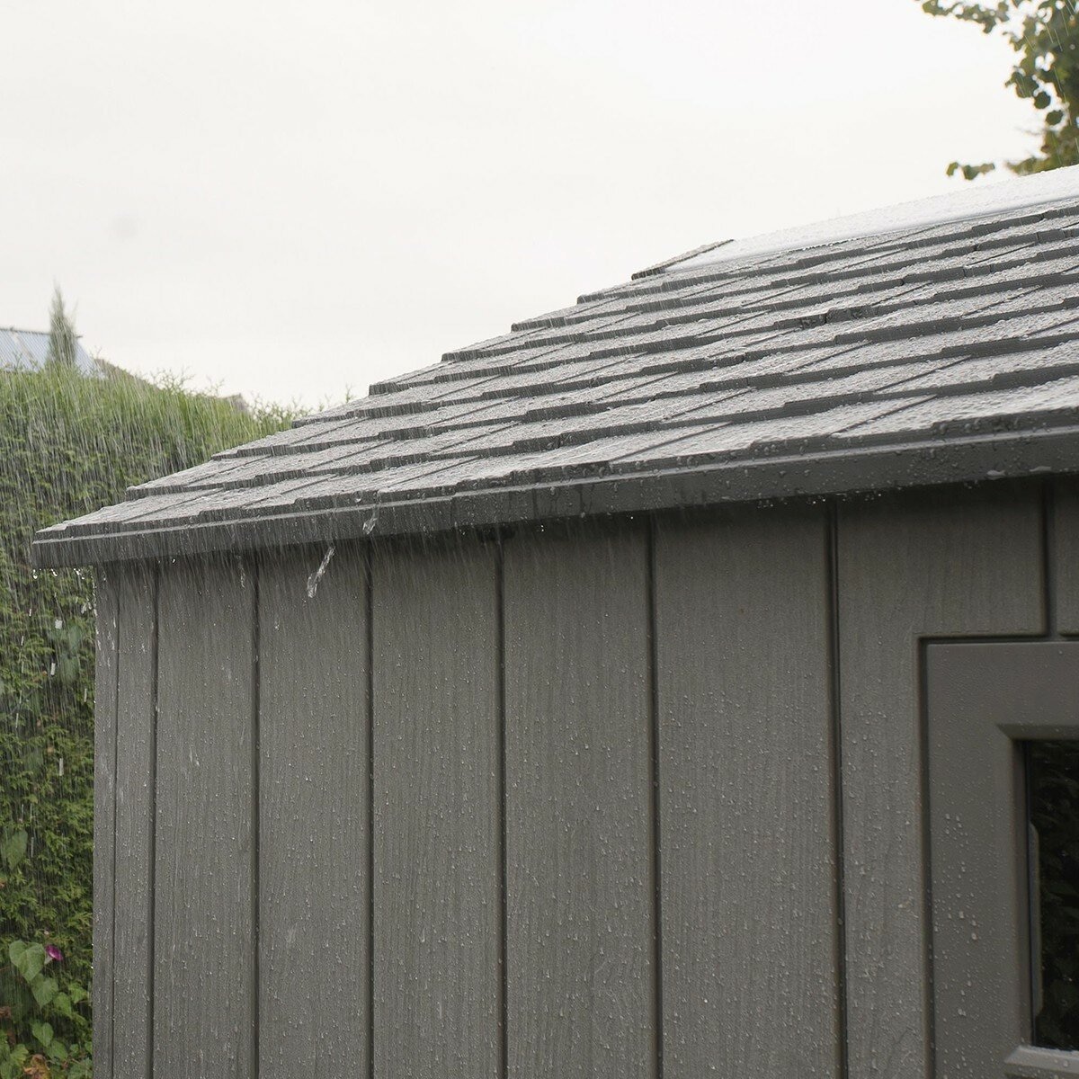 Lifetime 7呎 X 9.5呎 戶外儲藏屋