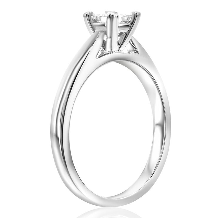 0.50克拉 方形鑽石戒指 VS2/I