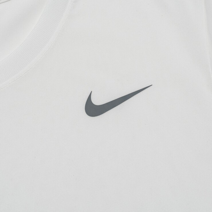 Nike 女圓領短袖上衣 白 Nike 女圓領短袖上衣 白