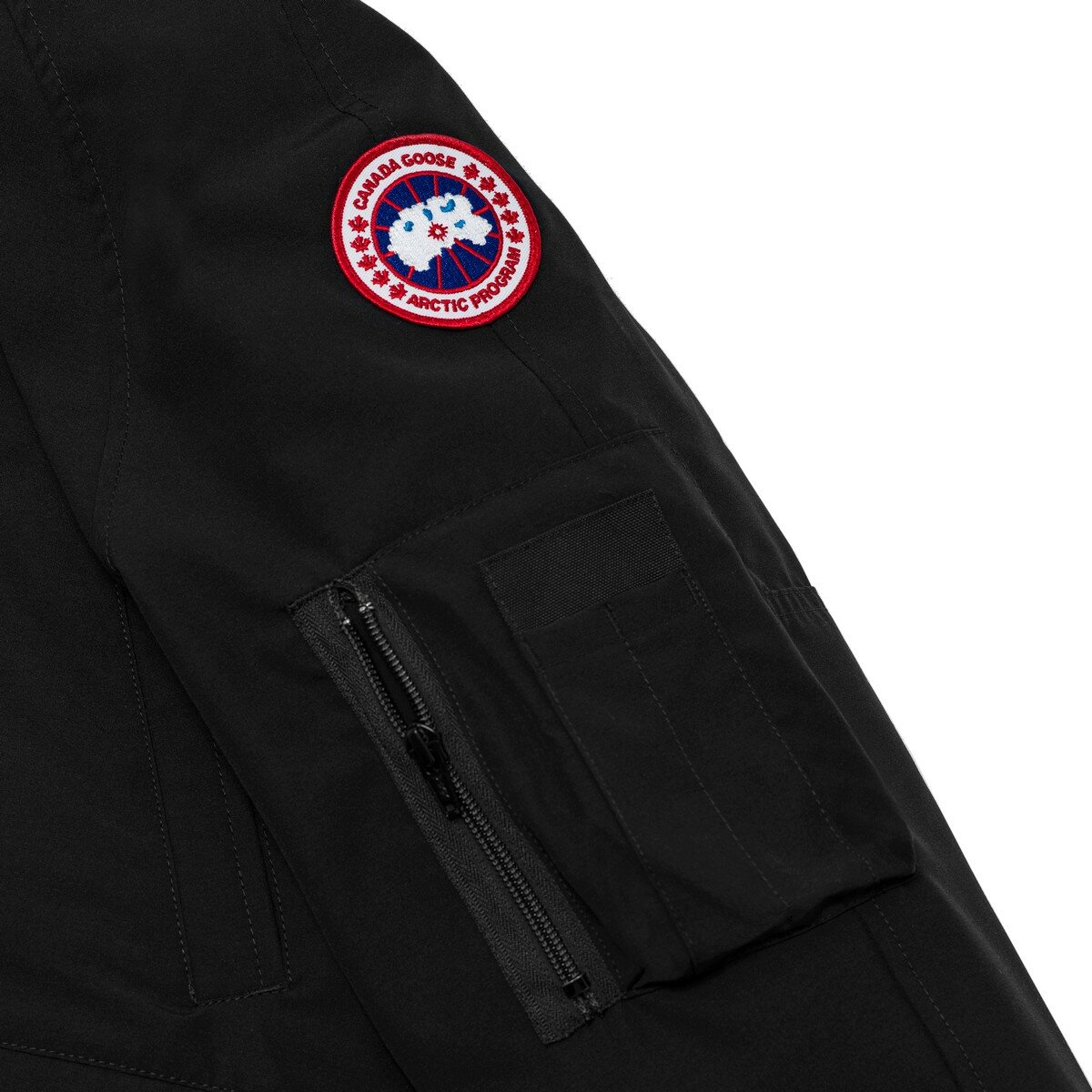 Canada Goose 女連帽防風飛行羽絨外套 #Chilliwack 黑
