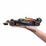 Bburago 1:18 賽車模型 Oracle Red Bull RB19 (#1 Max Verstappen , 含頭盔) 冠軍紀念版 消光藍 / 14歲以上