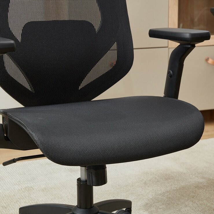 True Innovations 全網布辦公椅