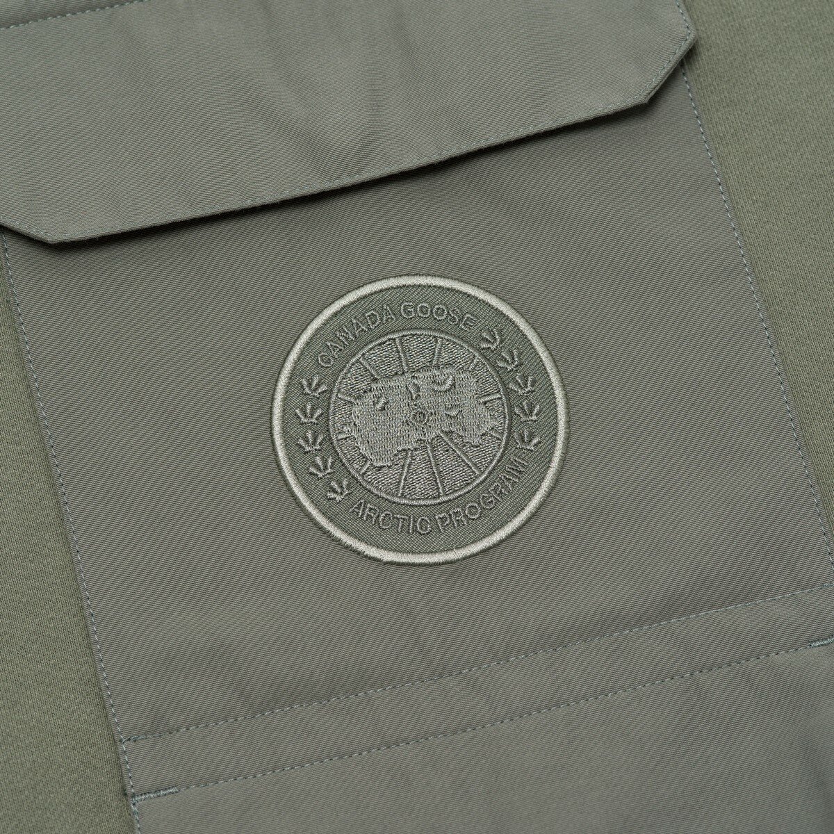 Canada Goose 女連帽上衣