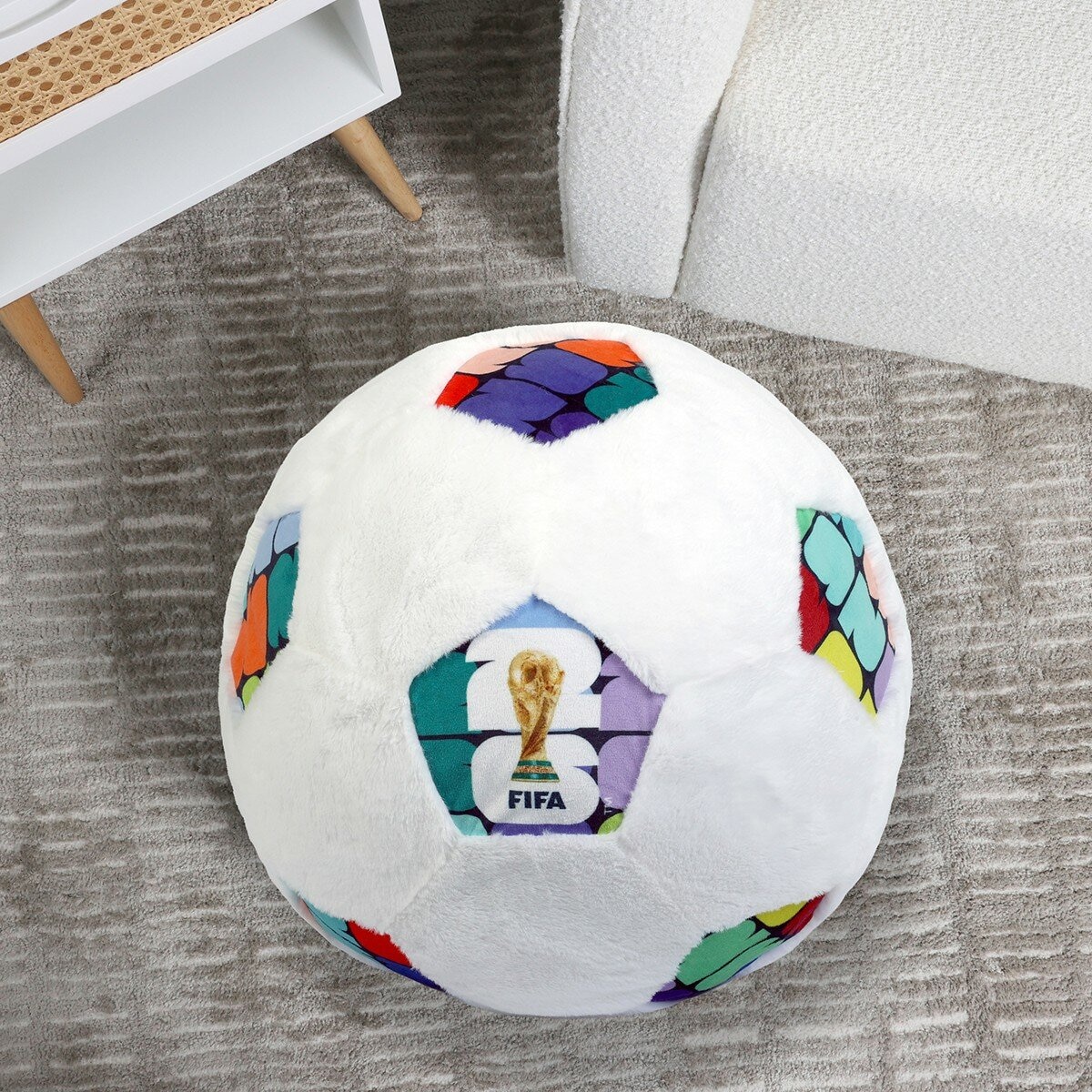 FIFA 足球造型抱枕 周長 124.4公分 彩色