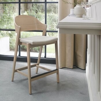 Bentley Designs Vega 皮面吧檯椅 Bentley Designs Vega 皮面吧檯椅