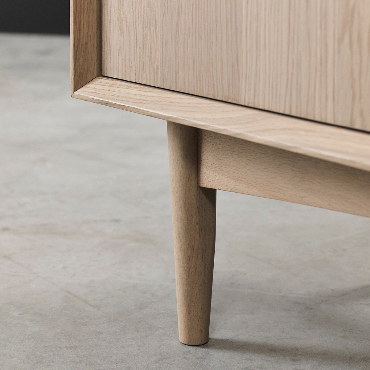 Bentley Designs Dansk Scandi 橡木 電視櫃