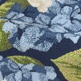 Mineral Spring 手工鉤織地墊 55公分 X 96公分 繡球花