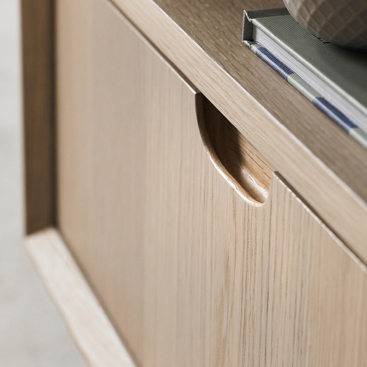 Bentley Designs Dansk Scandi 橡木 電視櫃
