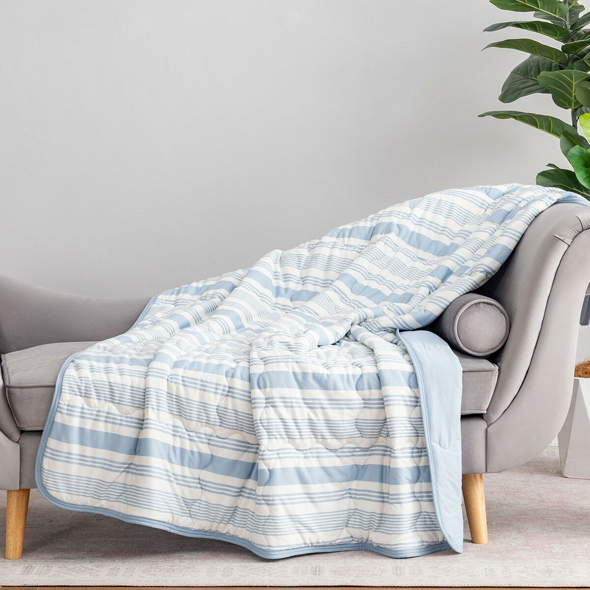 Berkshire 涼感被 152公分 X 177公分 藍條紋