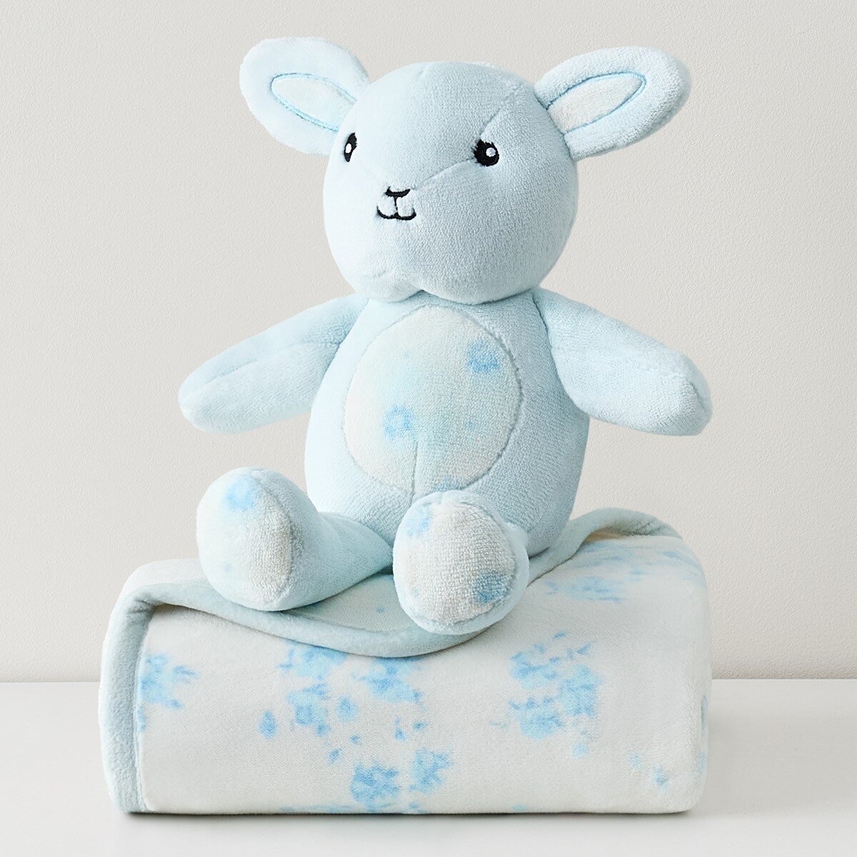 Casual Living 兒童玩偶蓋毯提袋禮品組 羊