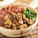 科克蘭 臘腸北菇滑雞飯 (秤重商品)