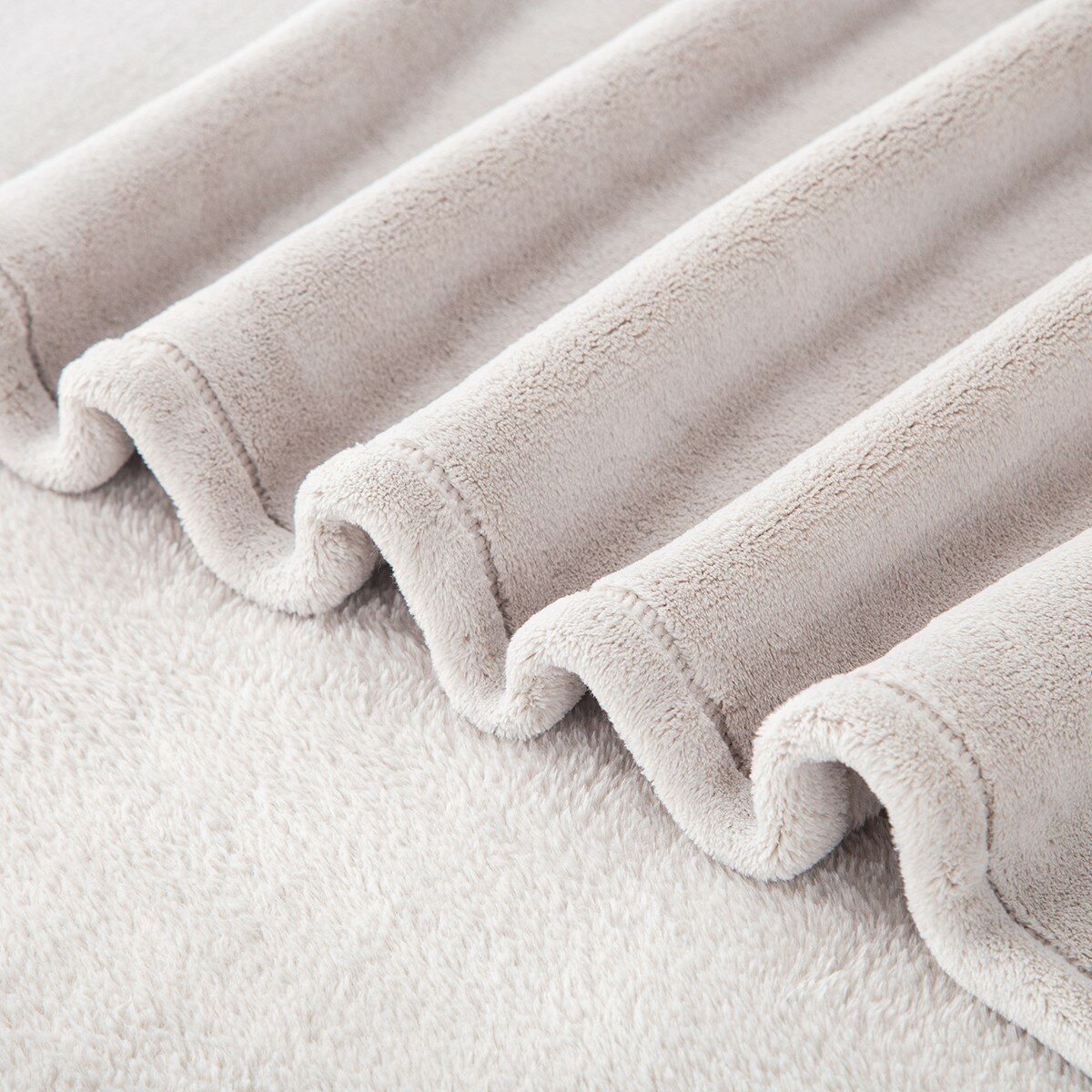 Berkshire LuxeLoft Blanket 233 cm X 248 cm Cloudy Grey