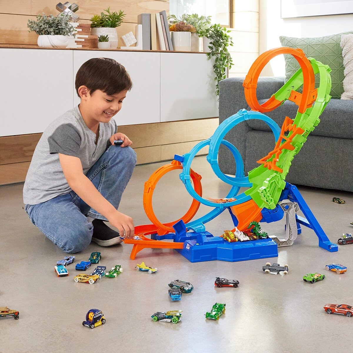 Hot Wheels 螺旋炫技軌道 / 5歲以上