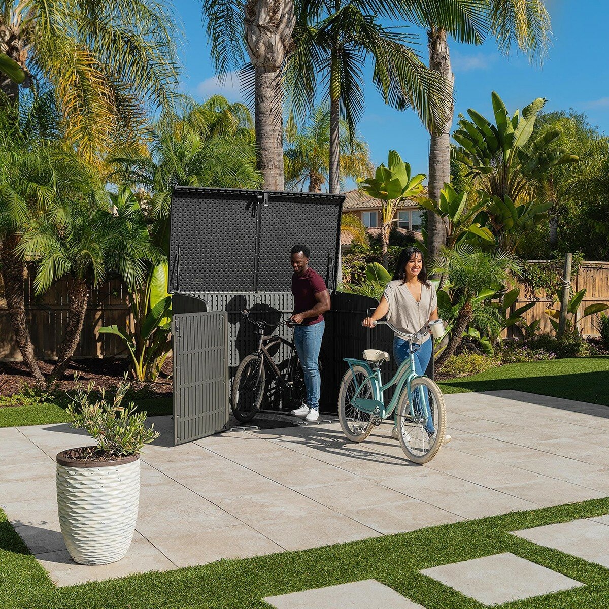 Lifetime 6.2呎 X 3.4呎 橫式儲藏屋