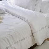 La Belle 雙人300織純棉刺繡被套床包4件組 150公分 X 186公分 葉子款 凝靚白