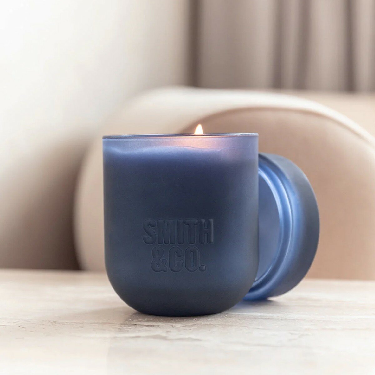 SMITH & CO. 香氛蠟燭 250公克 煙燻皮革與佛手柑 SMITH & CO. 香氛蠟燭 250公克 煙燻皮革與佛手柑