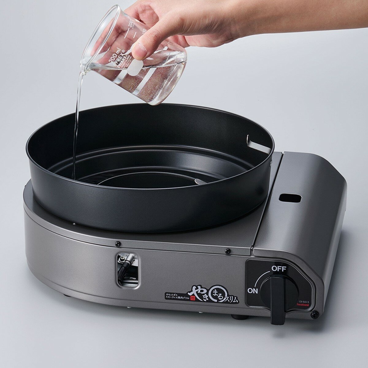 岩谷 1kW 無煙燒烤卡式爐 CB-SLG-3 岩谷 1kW 無煙燒烤卡式爐 CB-SLG-3
