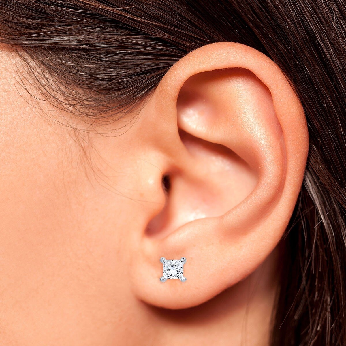 0.5克拉 18K白K金 公主方形鑽石耳環 VS2/I 0.5克拉 18K白K金 公主方形鑽石耳環 VS2/I