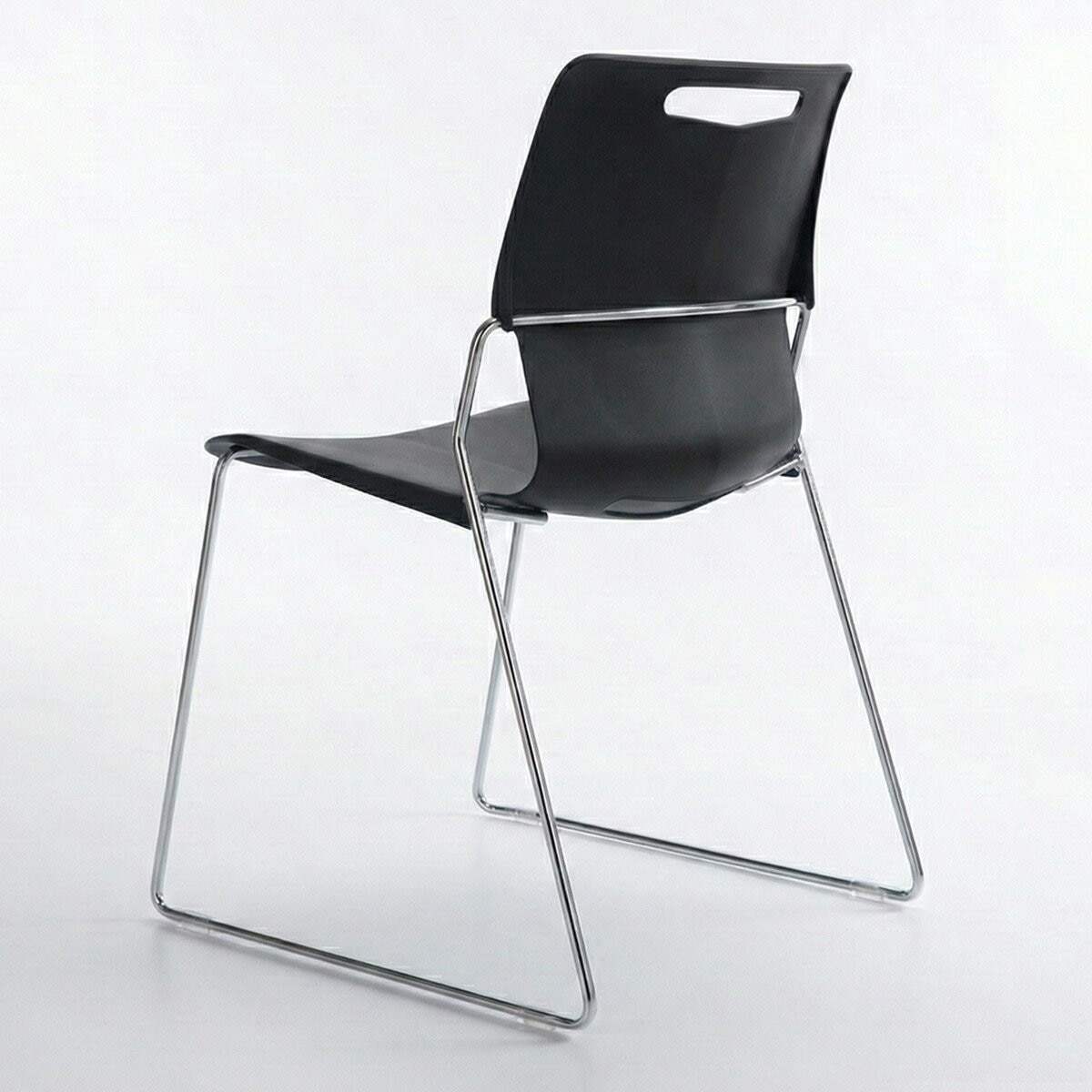 Musical Chairs Cache 可堆疊辦公椅 黑