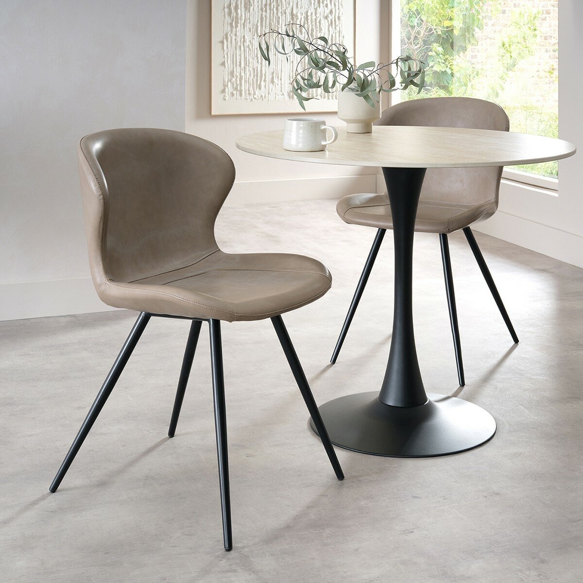 Bentley Designs Arlo 皮面餐椅 2入組 米色