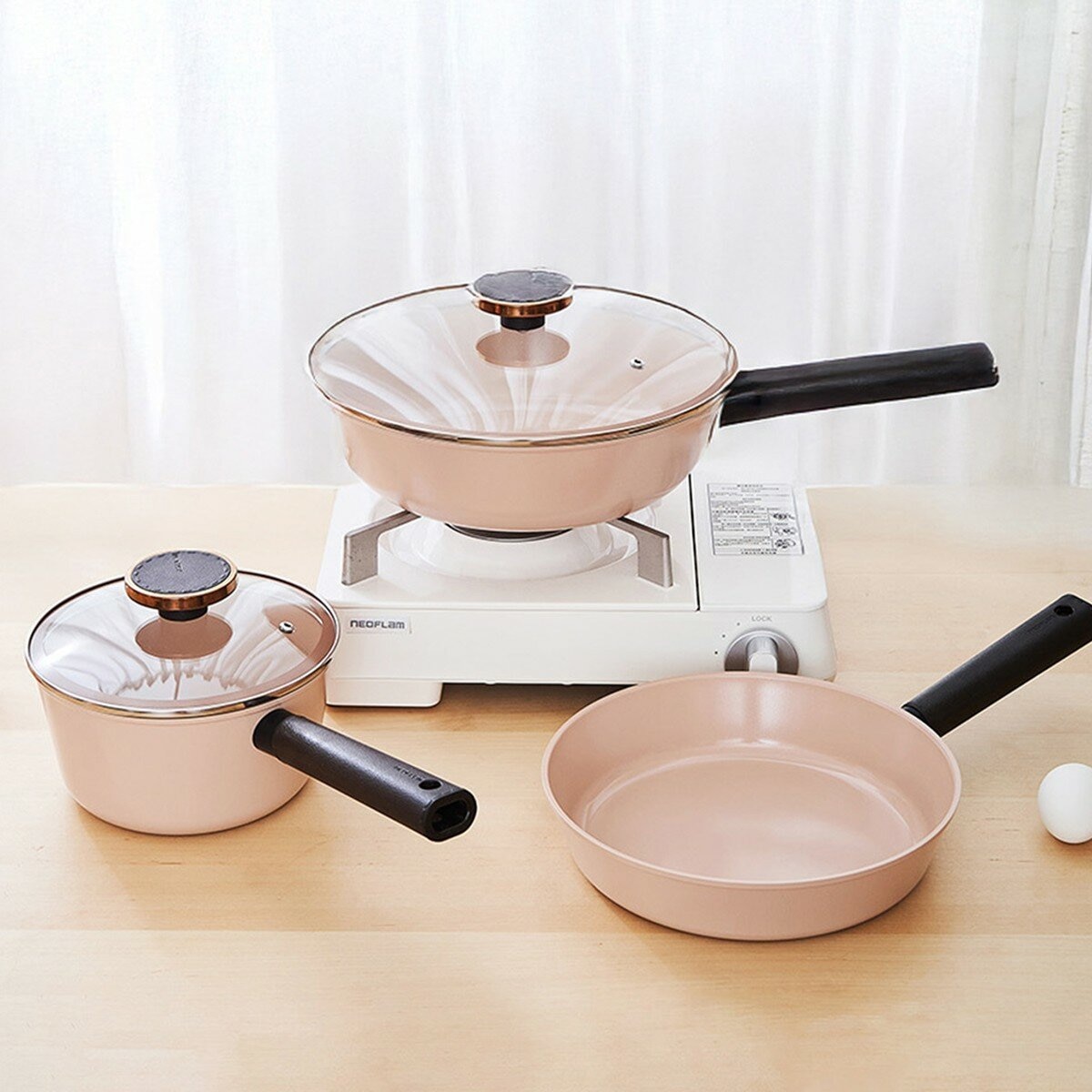 Neoflam Mystery系列 不沾陶瓷塗層單柄平底鍋 24公分 Neoflam Mystery系列 不沾陶瓷塗層單柄平底鍋 24公分